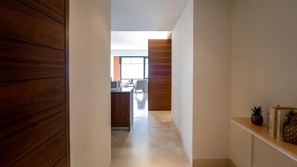 Miyana Apartment *